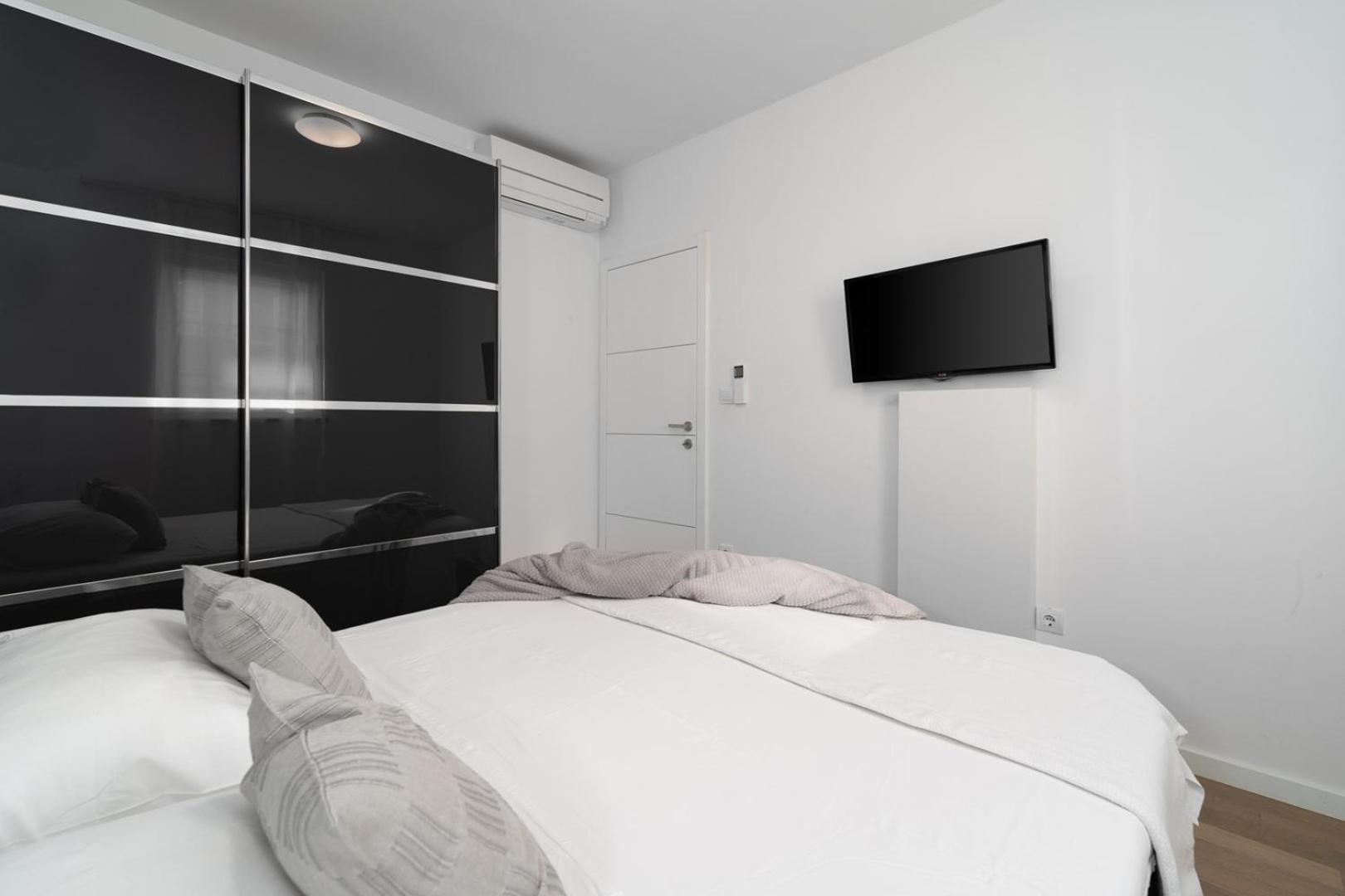 Luxury Villa Lucas With Heated Pool, Whirlpool, Sauna, 14 Pax Podstrana Exterior photo